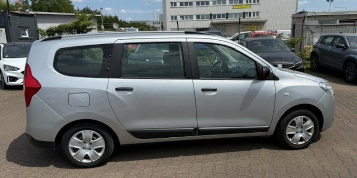 Dacia Lodgy 7 Sitze Kamera Klima Navi 25.444 km 13.999 &euro; Frankfurt 60386