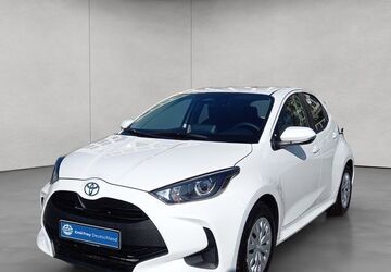 Toyota Yaris 2.400 km 21.750 &euro; Stuttgart 70469