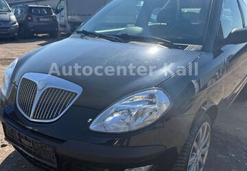 Lancia Ypsilon 135.000 km 1.490 &euro; Kall 53925