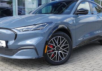 Ford Mustang Mach-E 5.000 km 49.990 &euro; Radebeul 01445