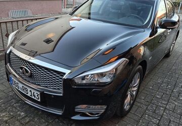 INFINITI Q70 265.000 km 17.000 &euro; Osterburg 39606