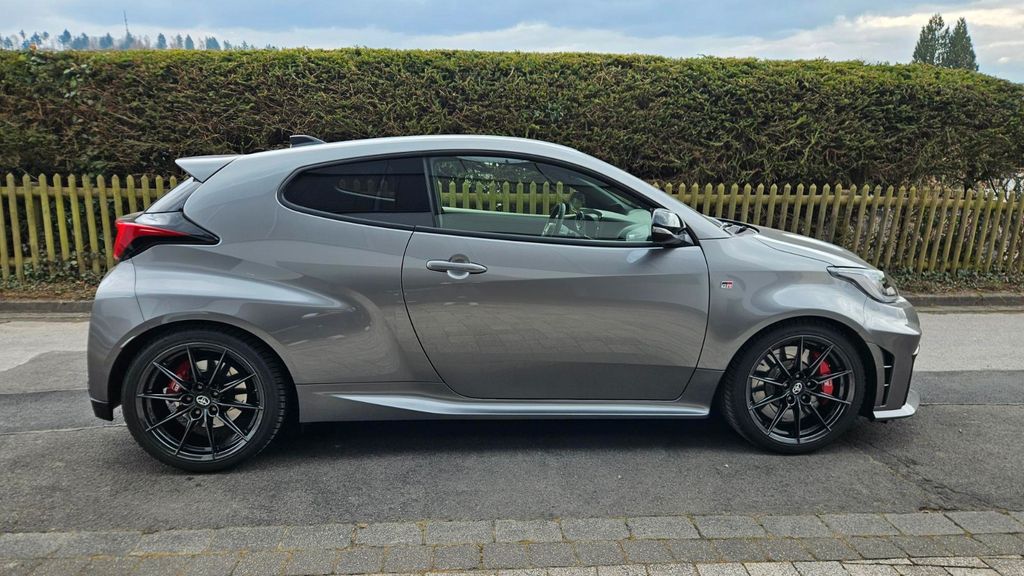 Toyota Yaris 2.538 km 43.500 &euro; Attendorn 57439