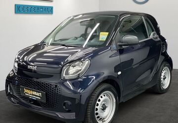 Smart ForTwo 18.076 km 9.890 &euro; Freiburg 79111