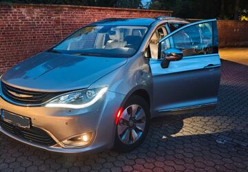 Chrysler Pacifica 104.000 km 25.000 &euro; Mönchengladbach 41061