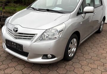 Toyota Verso 95.798 km 10.490 &euro; Bliesen (St. Wendel) 66606