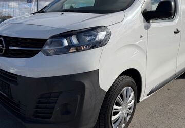 Opel Vivaro 147.856 km 8.950 &euro; Puchheim 82178