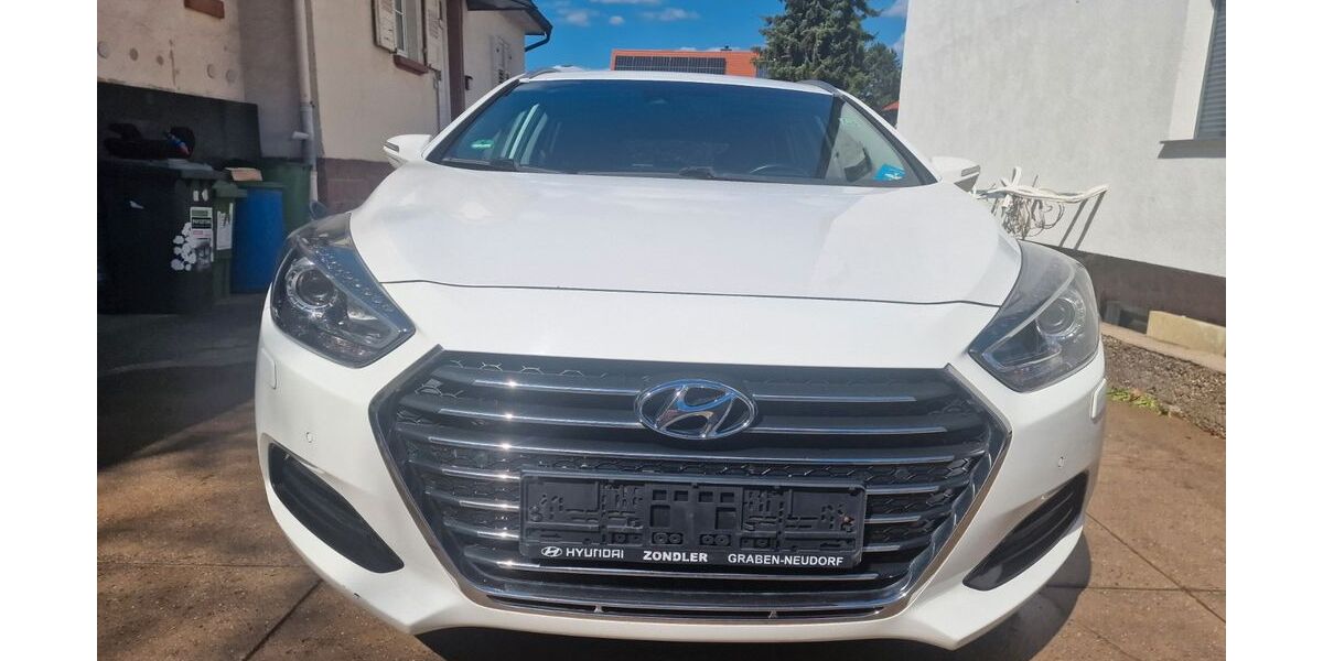 Hyundai i40 107.196 km 11.400 &euro; Edenkoben 67480