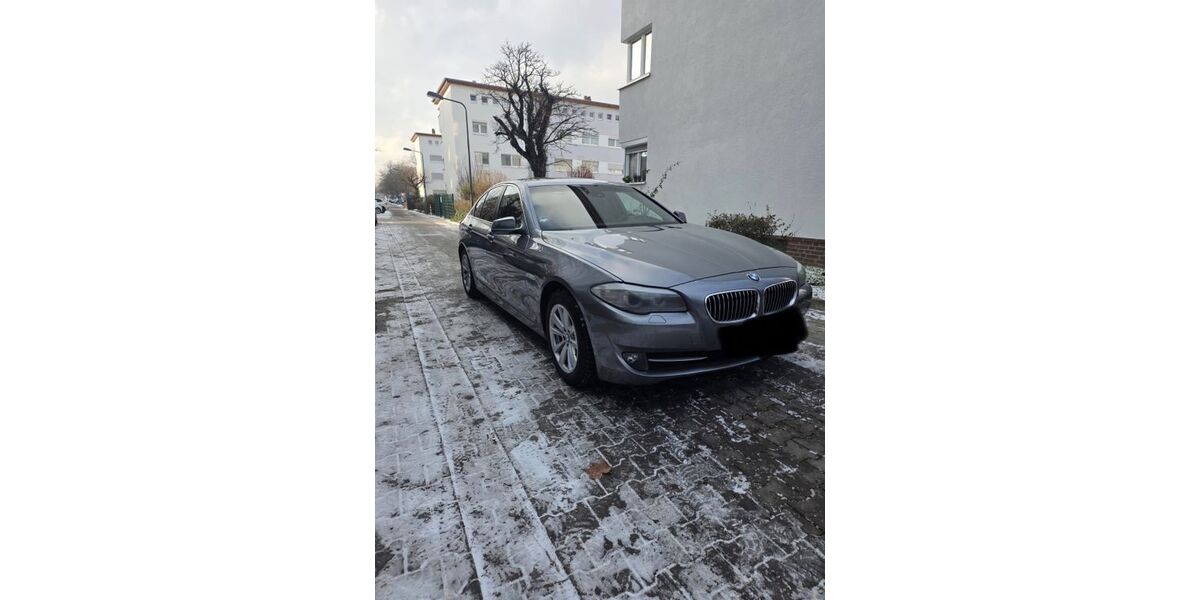 BMW 523 220.000 km 6.450 &euro; Frankfurt am Main 60326