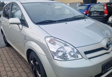 Toyota Corolla Verso 232.000 km 1.290 &euro; Wendelstein 90530