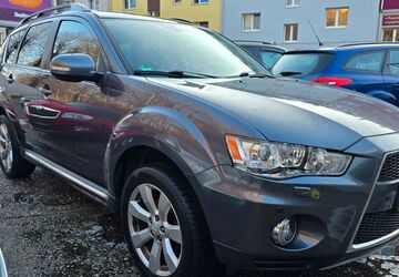 Mitsubishi Outlander 167.000 km 7.900 &euro; Essen 45144