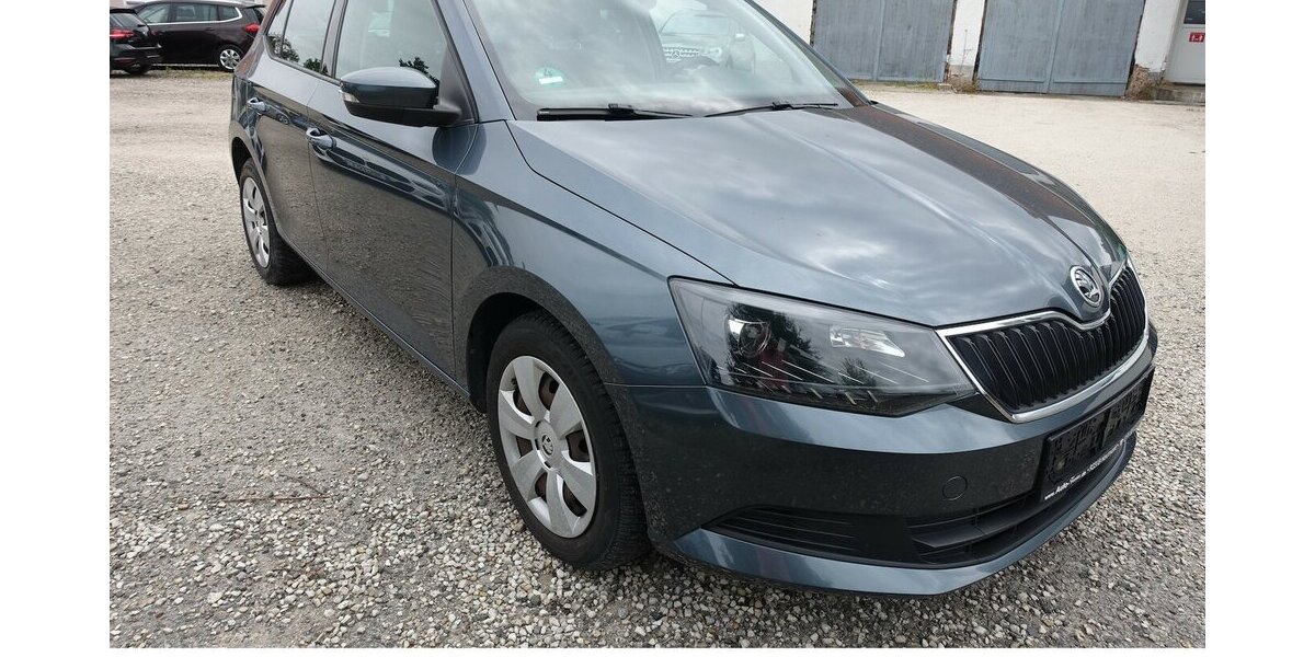 Skoda Fabia Ambition Klimatronik PDC Sitzheizung 120.800 km 6.950 &euro; Neumarkt/OPf 92318