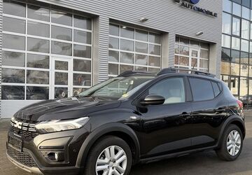 Dacia Sandero 8.700 km 17.480 &euro; Berlin-Lichtenberg 10365