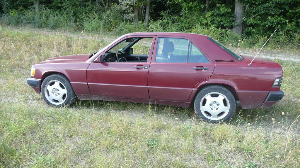 Mercedes-Benz 190 261.750 km 6.499 &euro; Ringgau 37296