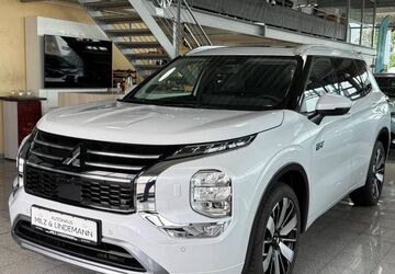 Mitsubishi Outlander 1.590 km 52.900 &euro; Übach Palenberg 52531