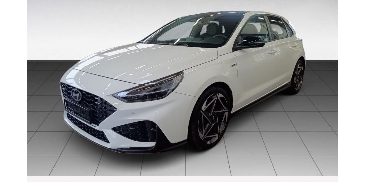 Hyundai i30 15.962 km 23.970 &euro; Coburg 96450