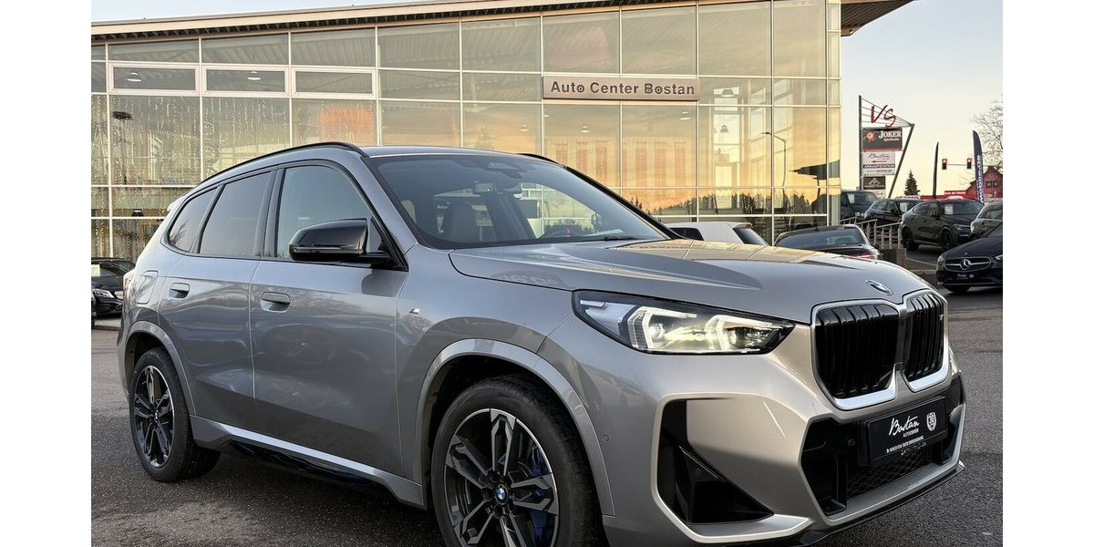 BMW X1 M35i xDrive KEYLE./KAMERA/HARMAN/NAVI/DAB/LED 1.763 km 48.900 &euro; Villingen-Schwenningen 78054
