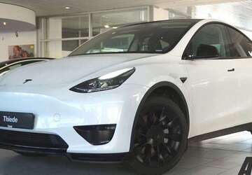 Tesla Model Y 53.200 km 28.250 &euro; Schöningen 38364