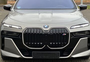 BMW M760 26.000 km 109.990 &euro; Willich 47877