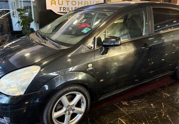 Toyota Corolla Verso 274.279 km 2.450 &euro; Essen 45139