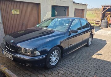 BMW 523 193.000 km 3.650 &euro; Veitsbronn 90587