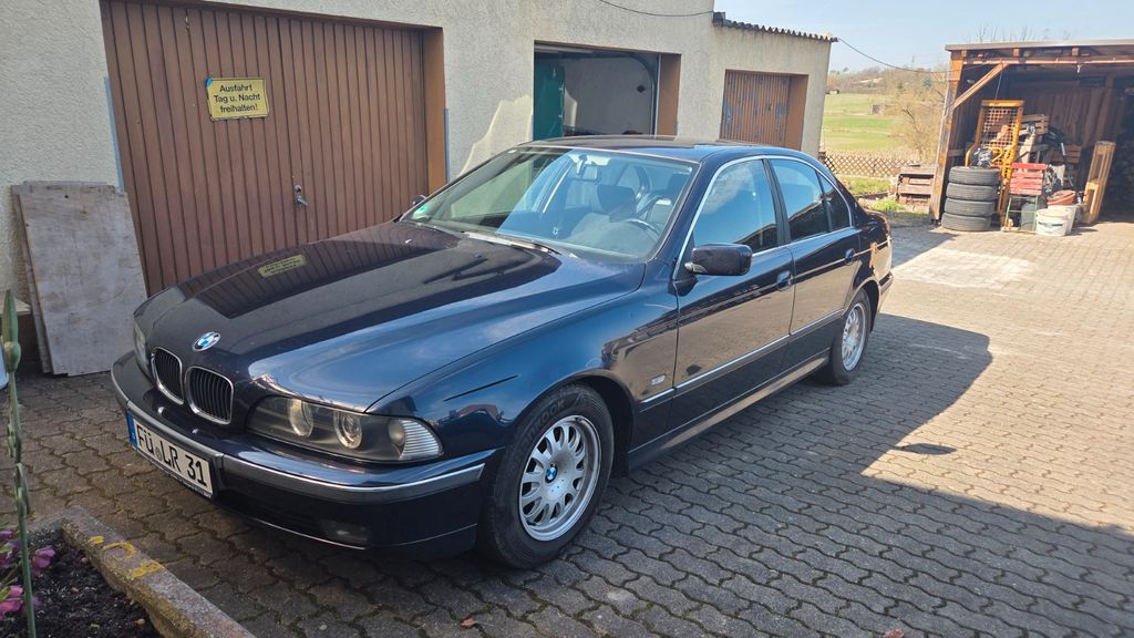 BMW 523 193.000 km 3.650 &euro; Veitsbronn 90587