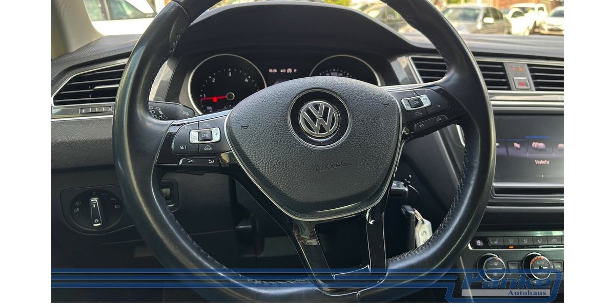 VW Tiguan Comfortline BMT Start-Stopp DSG*PDC*SHZ* 173.609 km 13.990 &euro; Berlin 13187