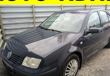 VW Bora 284.247 km 550 &euro; Lübeck 23556