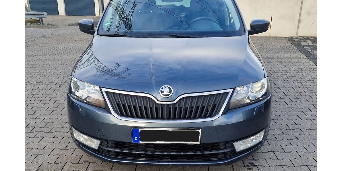 Skoda Rapid 136.000 km 8.250 &euro; Hagen 58099