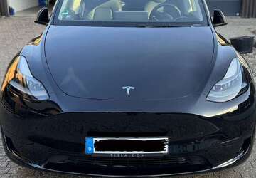 Tesla Model Y 26.860 km 34.900 &euro; Herford 32051