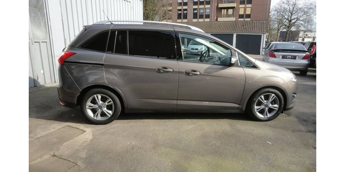 Ford Grand C-Max SYNC Edit. 1,6L/110KW Klima+SHZ+PDC 170.000 km 5.900 &euro; Neuss 41462