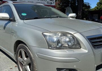 Toyota Avensis 210.834 km 1.299 &euro; Chemnitz 09125