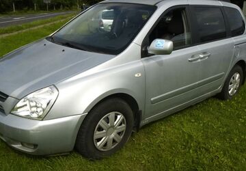 Kia Carnival 64.000 km 10.990 &euro; Oberkrämer 16727