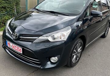 Toyota Verso 146.400 km 8.990 &euro; Bremen 28215
