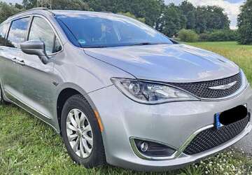 Chrysler Pacifica 135.000 km 21.700 &euro; Hamburg 20459