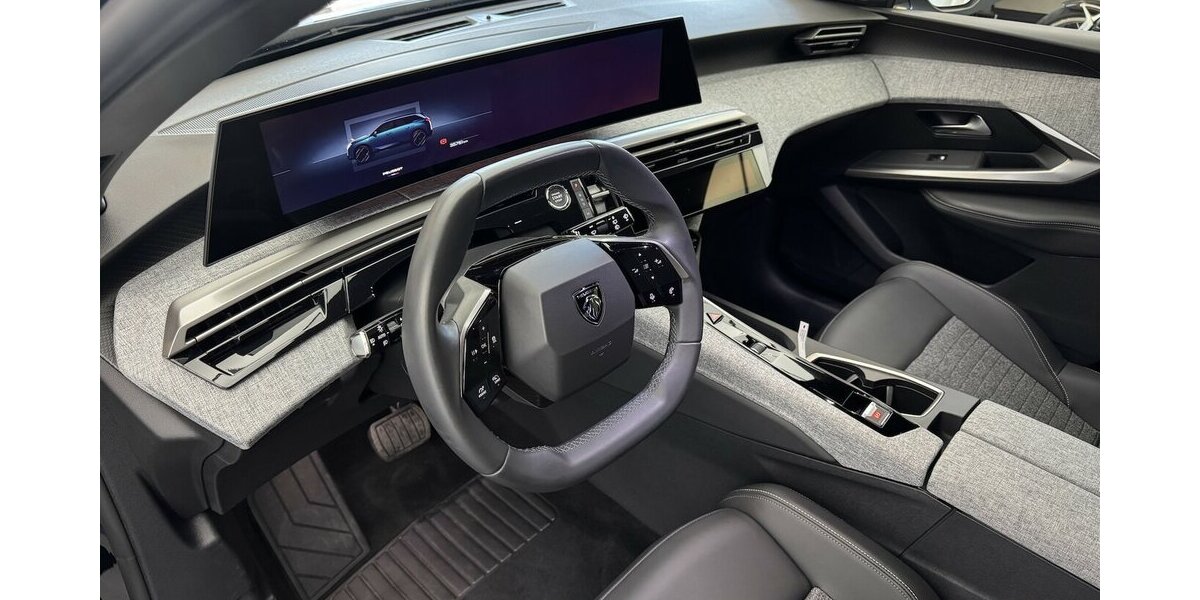 Peugeot 5008 145 Mild Hybrid Allure7 Sitzer LED 360°Cam 35.800 km 27.320 &euro; Lich 35423
