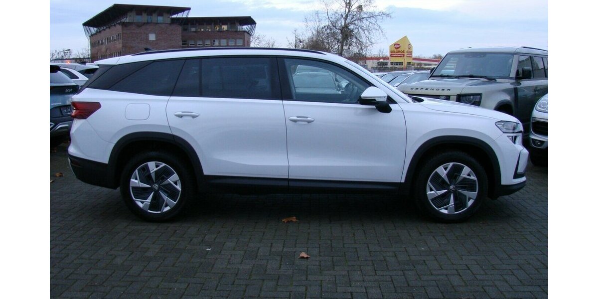Skoda Kodiaq 2.0TDI 4x4 Selection AHK MATRIX ACC HUD 15.123 km 42.980 &euro; Falkensee 14612