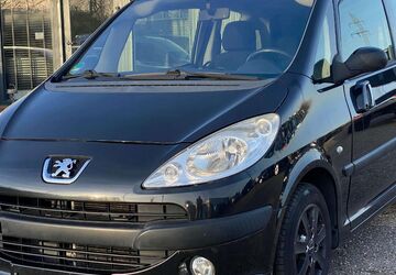Peugeot 1007 135.636 km 1.500 &euro; Kempen 47906
