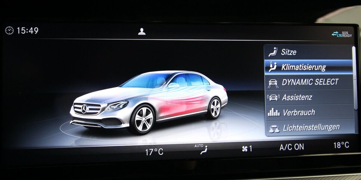 Mercedes-Benz E 220 d Avantgarde NAVI+LED+KAMERA+STANDHEIZUNG 29.693 km 36.900 &euro; Hagenow 19230