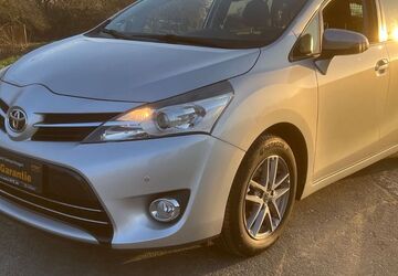Toyota Verso 84.990 km 13.490 &euro; Friedrichsdorf-Seulberg 61381