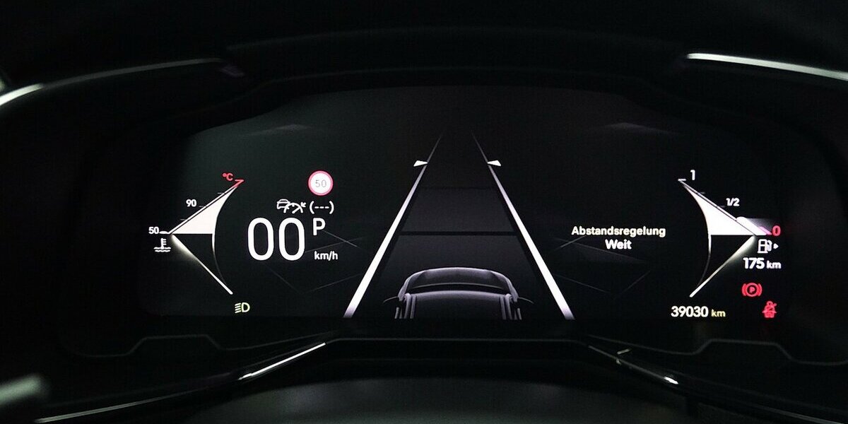 DS Automobiles DS7 Crossback 130 Blue Hdi EAT Opera DS IRIS 39.100 km 31.330 &euro; Lich 35423