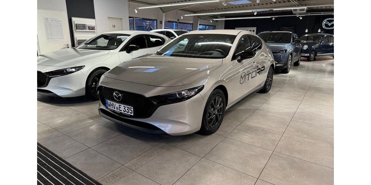 Mazda 3 3.008 km 28.590 &euro; Wilhelmshaven 26388