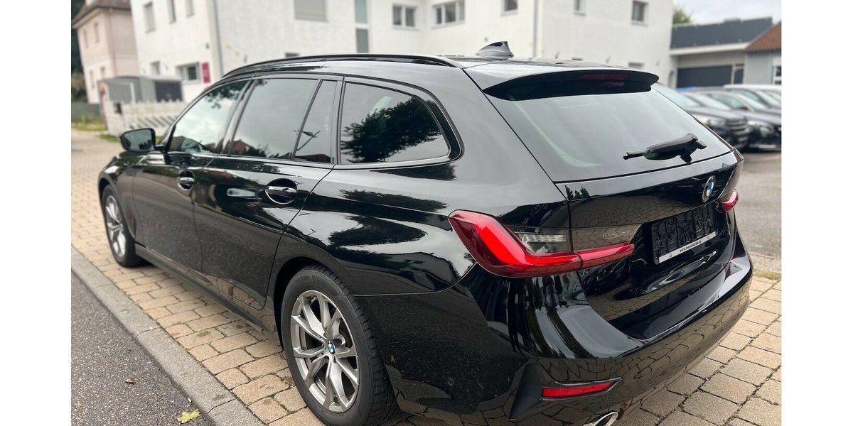 BMW 320d Sport Line Touring Navi Leder Kamera 210.000 km 17.490 &euro; Neckarsulm 74172