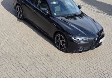 Alfa Romeo Giulia 22.000 km 38.800 &euro; Kępno 