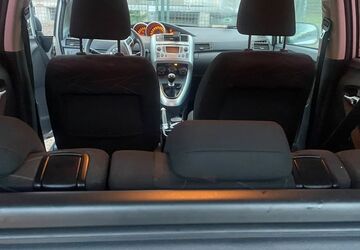 Toyota Corolla Verso 203.500 km 4.500 &euro; Berlin 12439