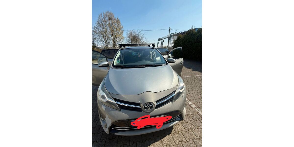 Toyota Verso 212.700 km 7.000 &euro; Riedstadt 64560
