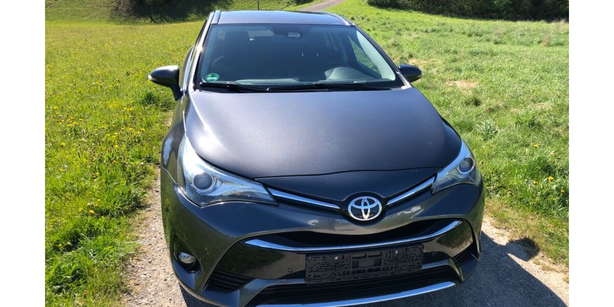 Toyota Avensis 109.158 km 15.100 &euro; Aitrach 88319
