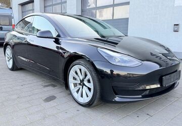 Tesla Model 3 165.600 km 16.950 &euro; Tünsdorf 66693