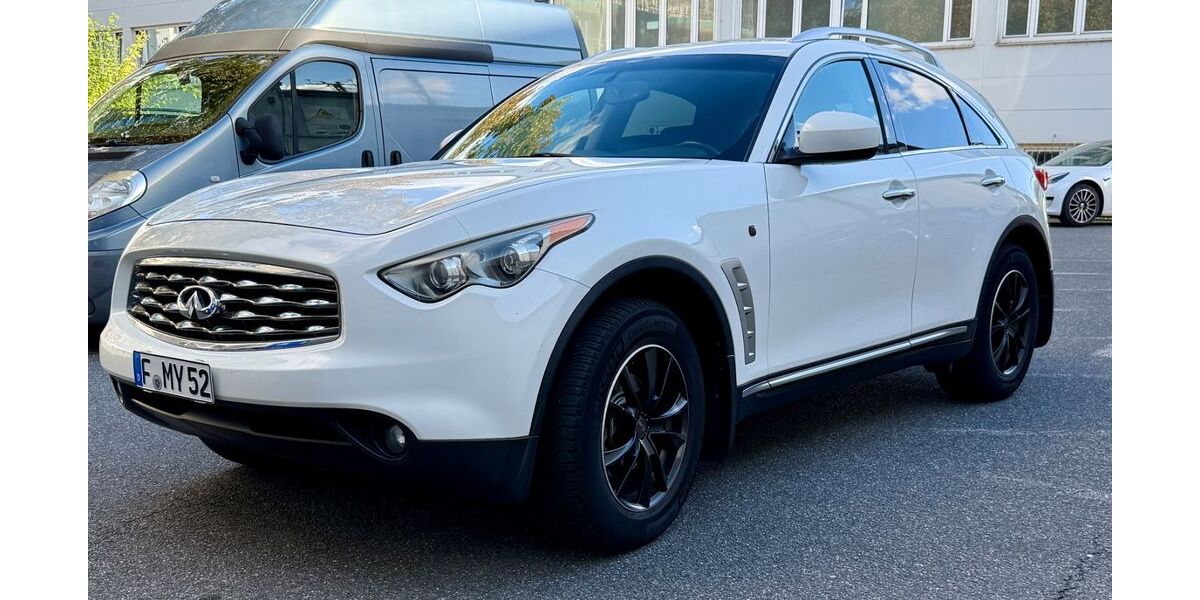 INFINITI FX 130.000 km 11.300 &euro; Frankfurt am Main 65934