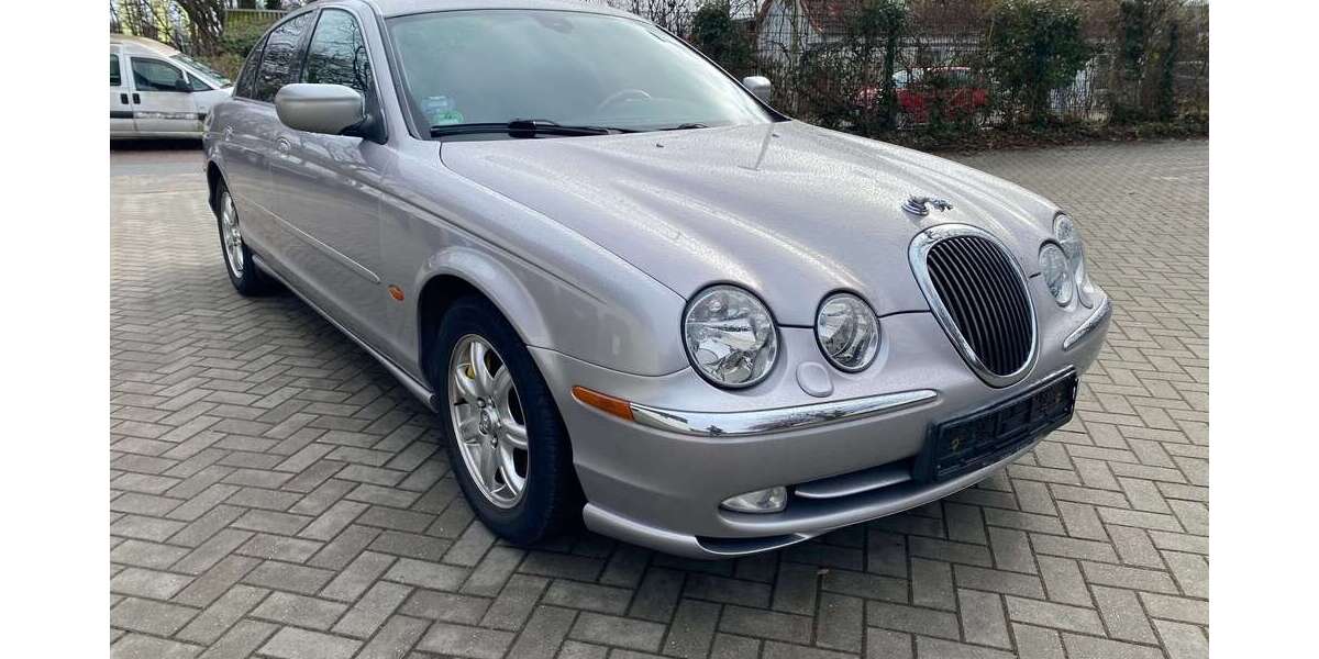 Jaguar S-Type 56.000 km 7.899 &euro; Kiel 24107