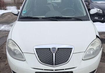 Lancia Ypsilon 153.750 km 1.300 &euro; Glauchau 08371